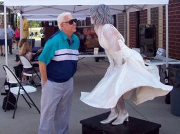Marilyn Monroe Living Statue Marilyn Monroe Living Statue