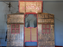 Saloon Decor