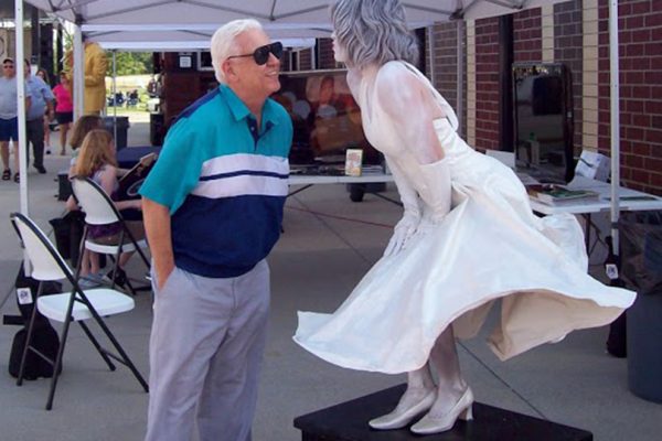 Marilyn Monroe Living Statue