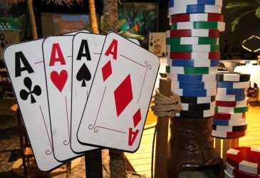 Four Aces & Giant Casino Chips Four Aces & Giant Casino Chips