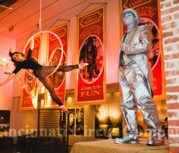 Cincinnati OH Living Statues