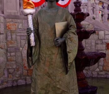 living statues cincinnati oh