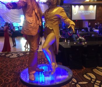 Cincinnati OH Living Statues
