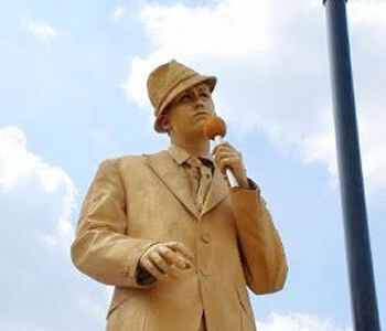 living statues cincinnati oh